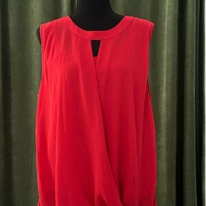 41 Hawthorn Vibrant Red Top